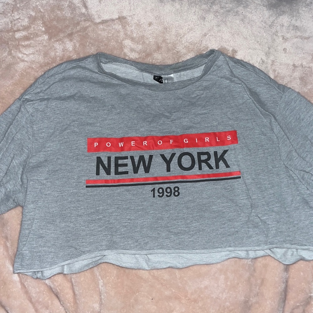 Divided long sleeve crop top